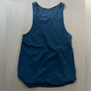 Lululemon workout shirt